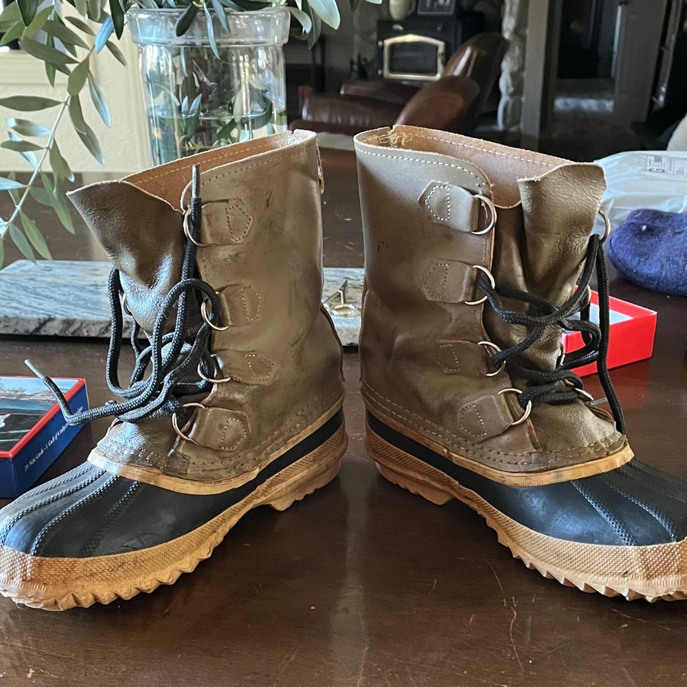 Sorel Women's Lace Up Boots - Brown and Black - Picture 6 of 13